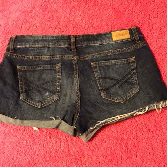 Women’s denim shorts - Picture 2 of 2